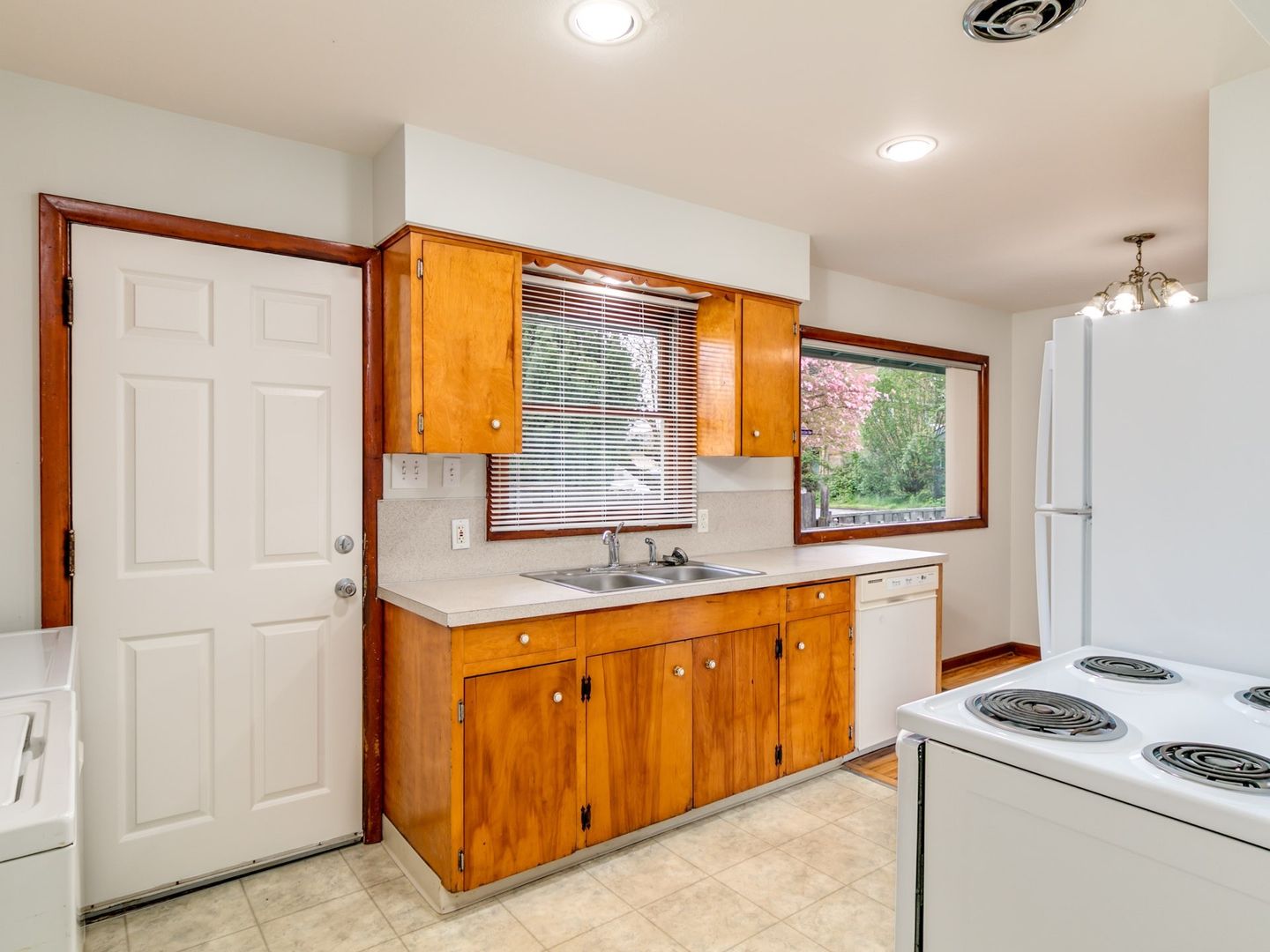 4141 SE 80th Avenue - Portland - Oregon - 3 bed, 1 bath rental property