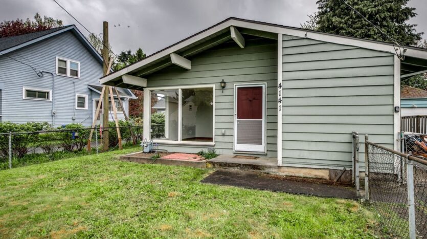4141 SE 80th Avenue - Portland - Oregon - 3 bed, 1 bath rental property