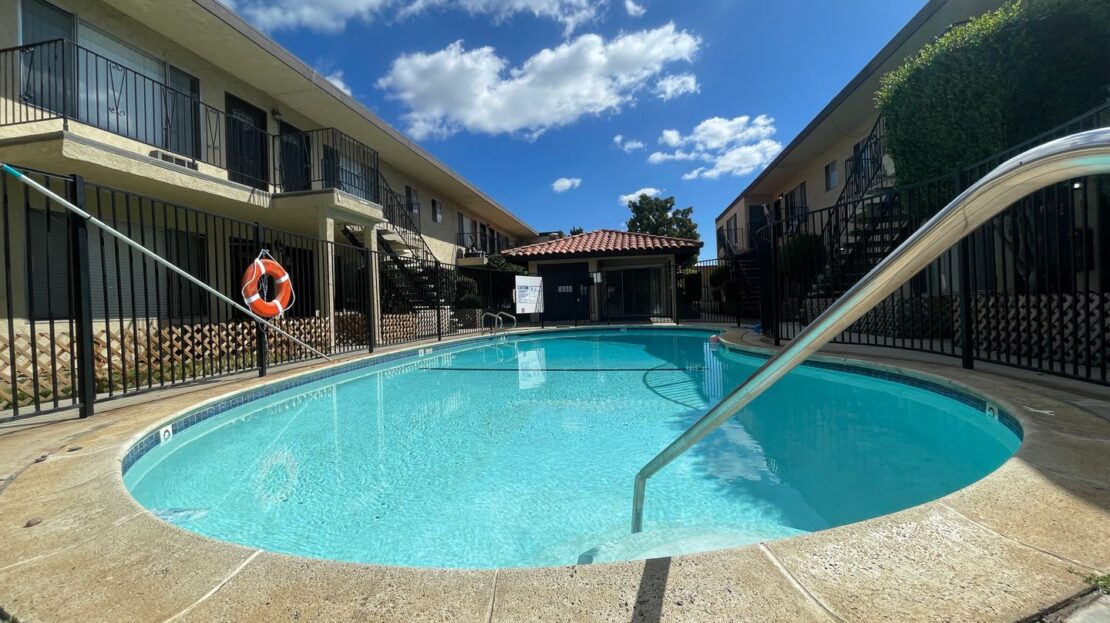 421 South Mollison Avenue - El Cajon - California - 1 bed, 1 bath rental property