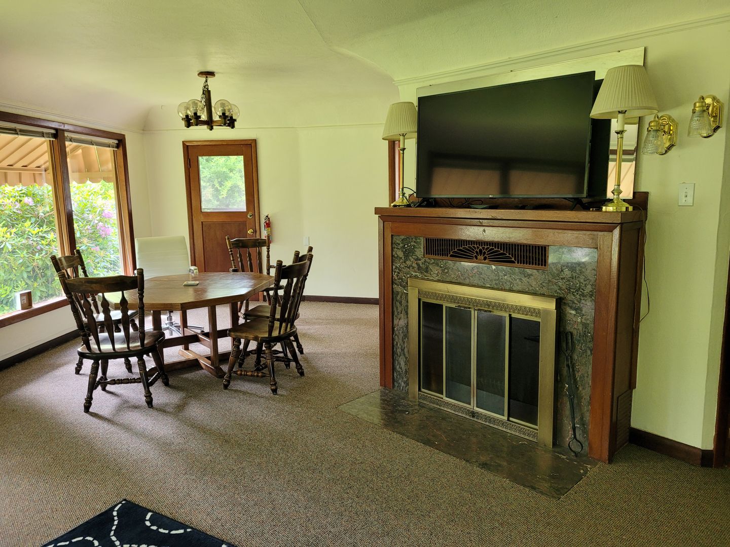 425 SW Maplecrest Drive Room 2 - Portland - Oregon - 1 bed, 1 bath rental property