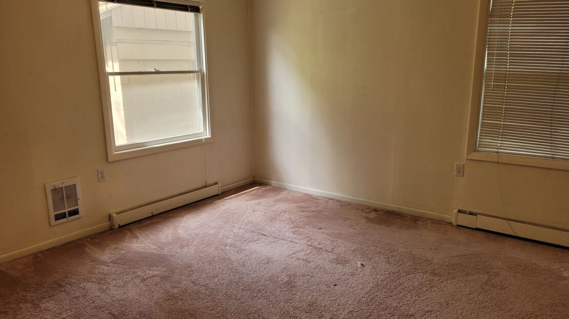 425 SW Maplecrest Drive Room 2 - Portland - Oregon - 1 bed, 1 bath rental property
