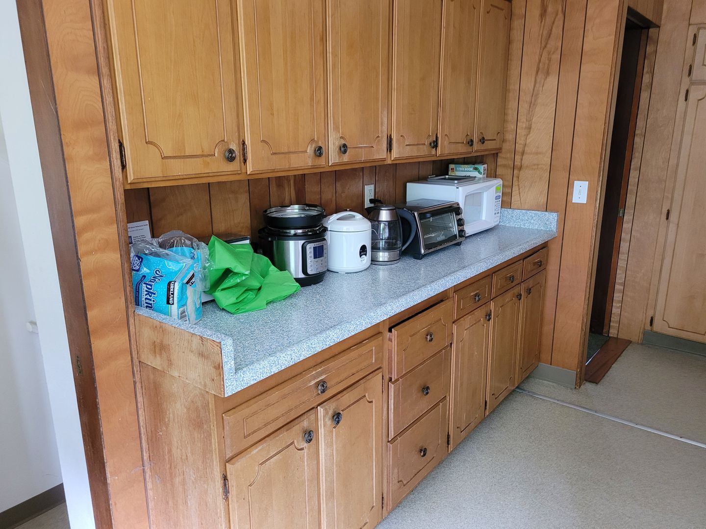 425 SW Maplecrest Drive Room 2 - Portland - Oregon - 1 bed, 1 bath rental property