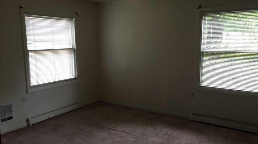 425 SW Maplecrest Drive Room 2 - Portland - Oregon - 1 bed, 1 bath rental property
