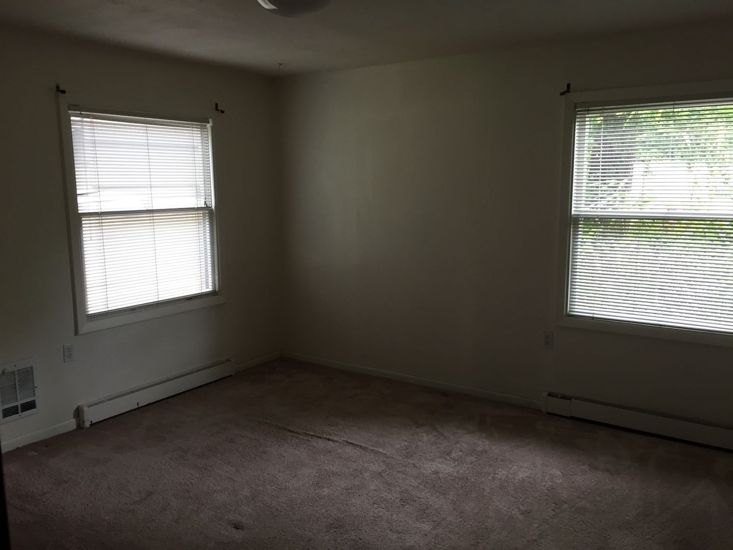 425 SW Maplecrest Drive Room 2 - Portland - Oregon - 1 bed, 1 bath rental property