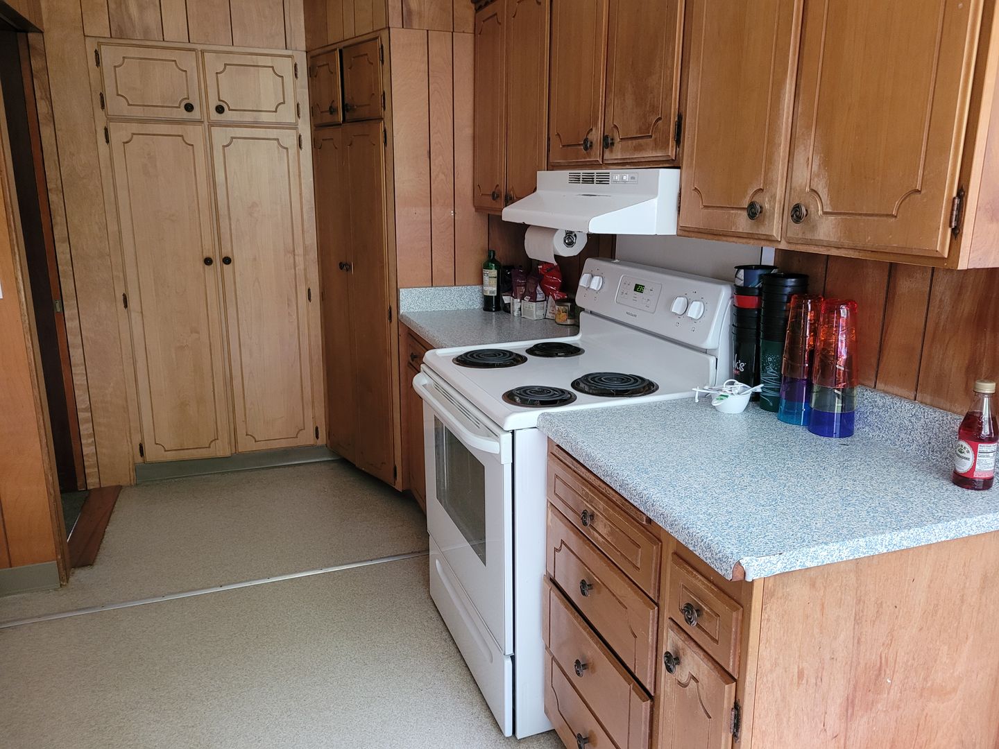 425 SW Maplecrest Drive Room 2 - Portland - Oregon - 1 bed, 1 bath rental property