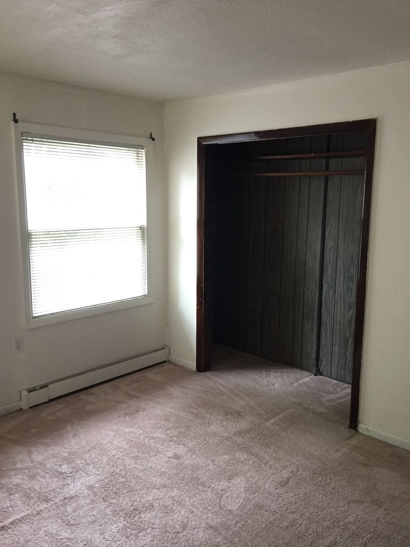 425 SW Maplecrest Drive Room 2 - Portland - Oregon - 1 bed, 1 bath rental property