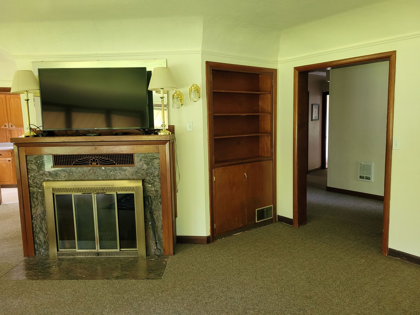 425 SW Maplecrest Drive Room 4 - Portland - Oregon - 1 bed, 1 bath rental property