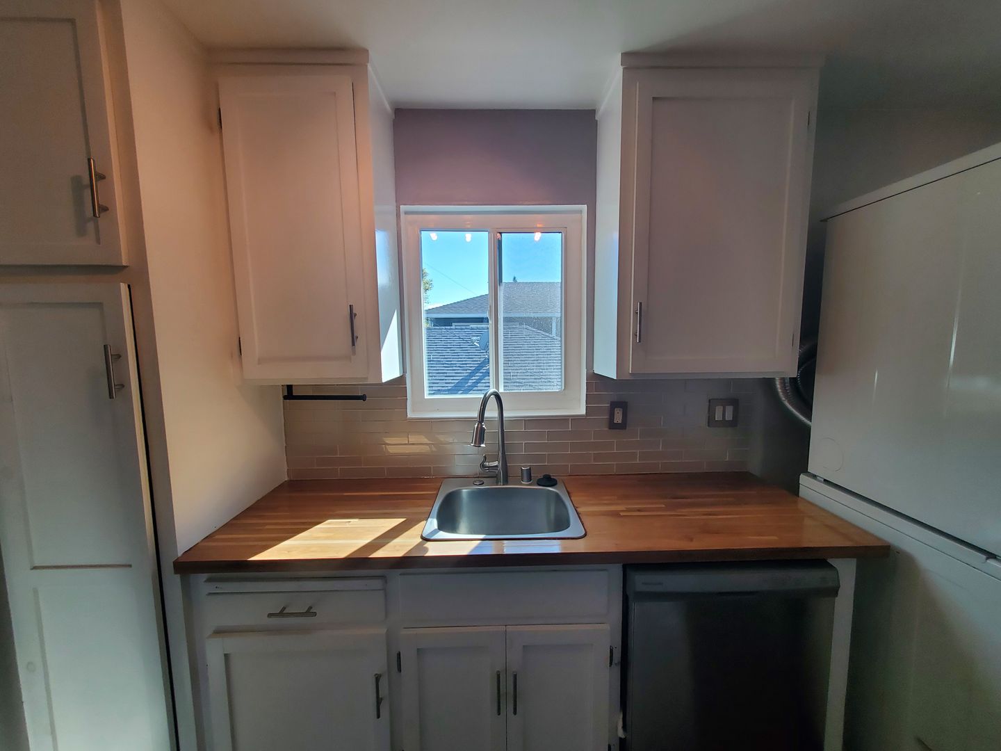 428 Jackson Ave  - Redwood City - California - 2 bed, 1 bath rental property