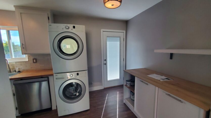 428 Jackson Ave  - Redwood City - California - 2 bed, 1 bath rental property