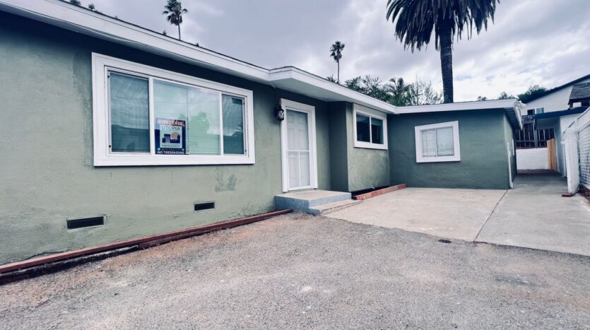 428 S Date St - Escondido - California - 2 bed, 1 bath rental property