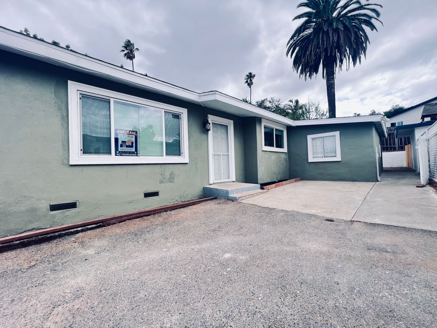 428 S Date St - Escondido - California - 2 bed, 1 bath rental property