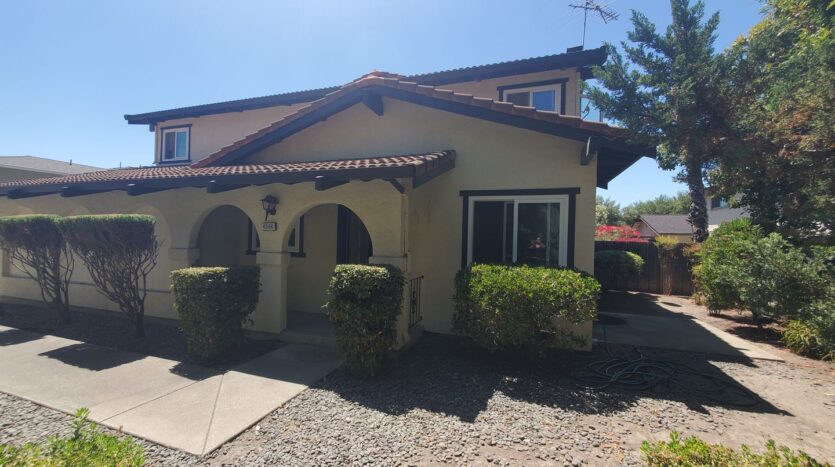 43160 Starr St - Fremont - California - 3 bed, 2.5 bath rental property