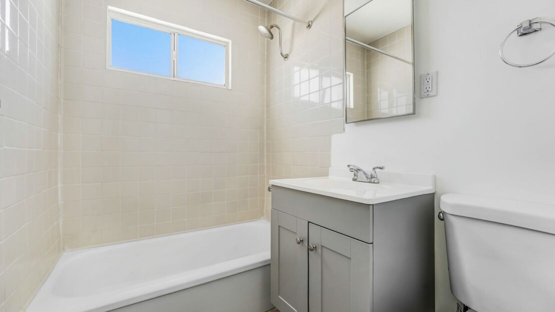 44014 Hoban Ave. - Lancaster - California - 4 bed, 1.5 bath rental property