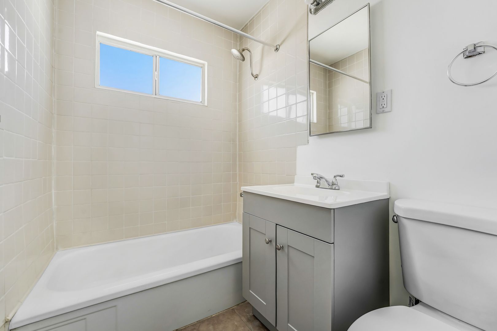 44014 Hoban Ave. - Lancaster - California - 4 bed, 1.5 bath rental property