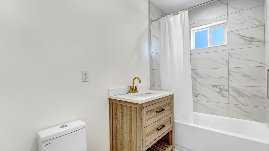 44014 Hoban Ave. - Lancaster - California - 2 bed, 1 bath rental property