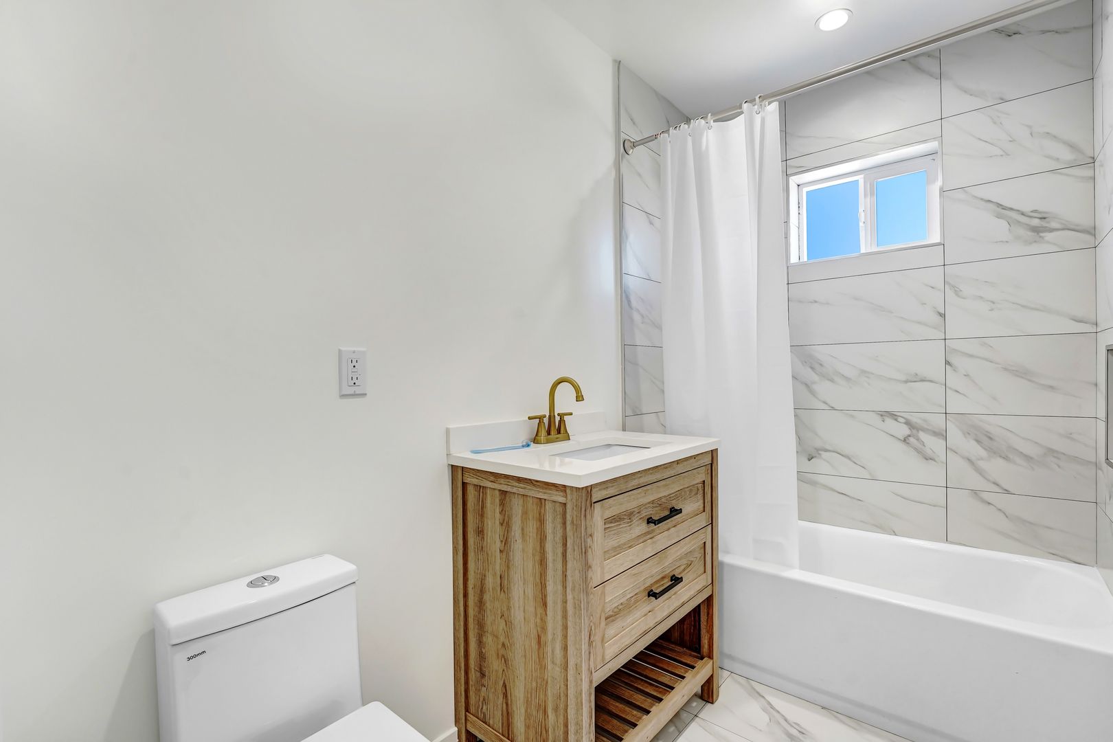 44014 Hoban Ave. - Lancaster - California - 2 bed, 1 bath rental property