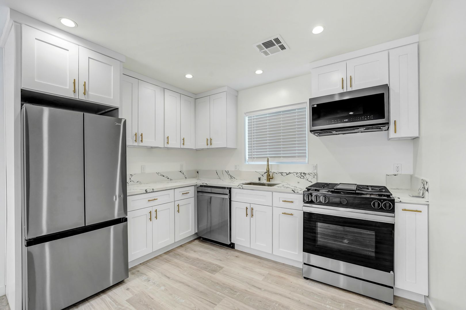 44014 Hoban Ave. - Lancaster - California - 2 bed, 1 bath rental property