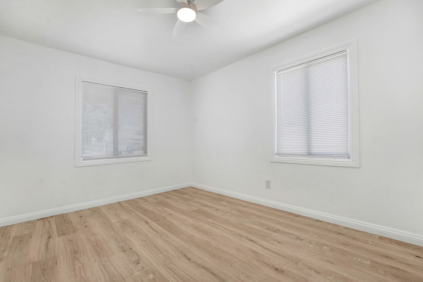 44014 Hoban Ave. - Lancaster - California - 4 bed, 1.5 bath rental property