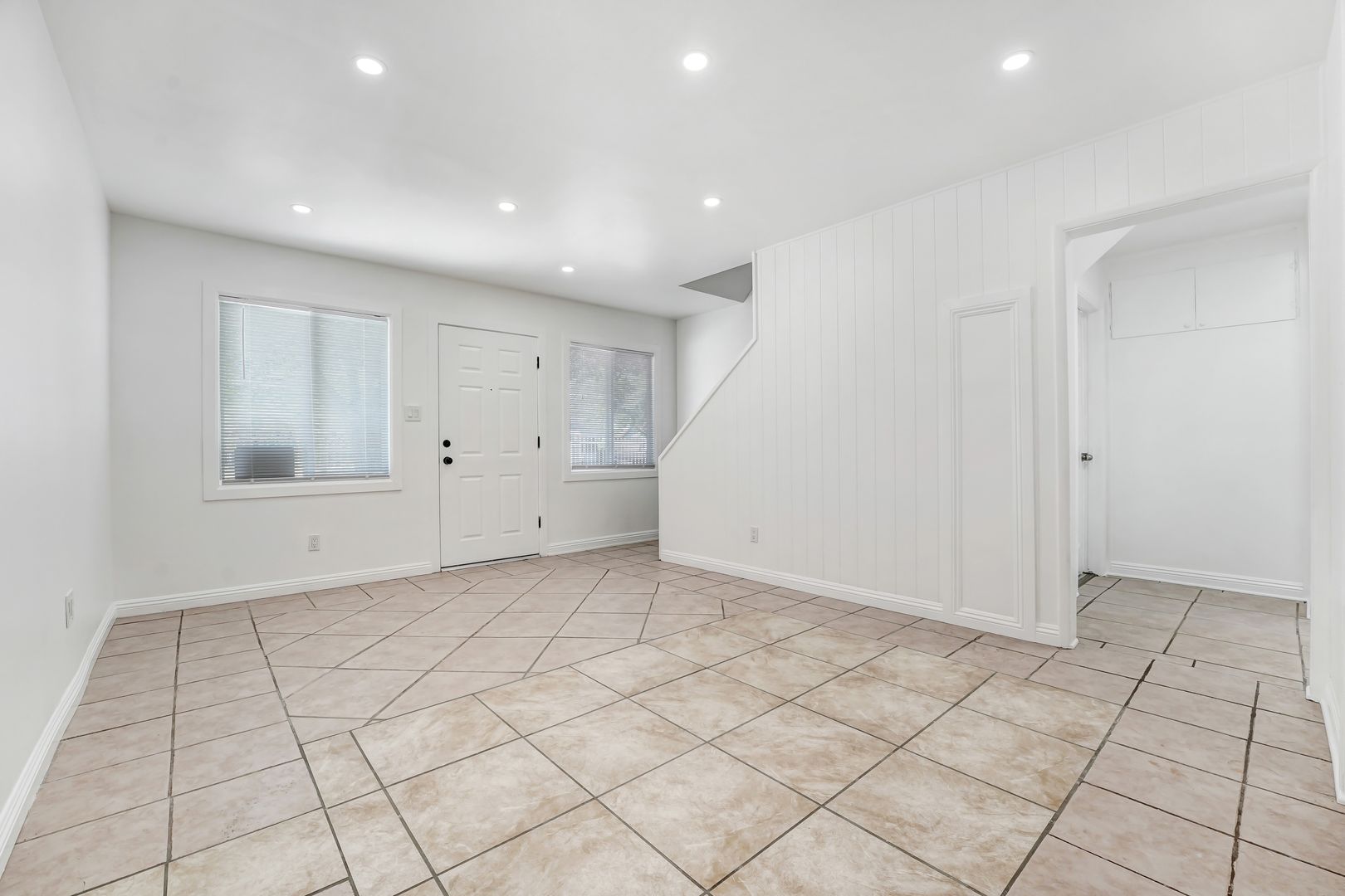 44014 Hoban Ave. - Lancaster - California - 4 bed, 1.5 bath rental property