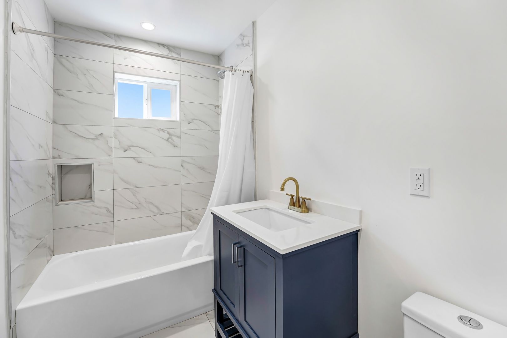 44014 Hoban Ave. - Lancaster - California - 1 bed, 1 bath rental property