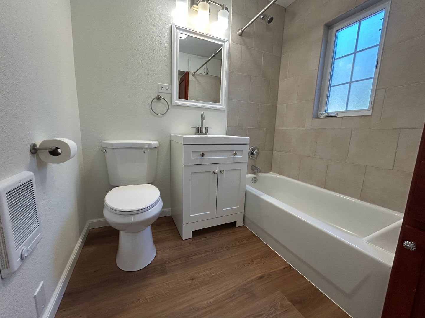 4415 NE 14th Ave - Vancouver - Washington - 3 bed, 1.5 bath rental property