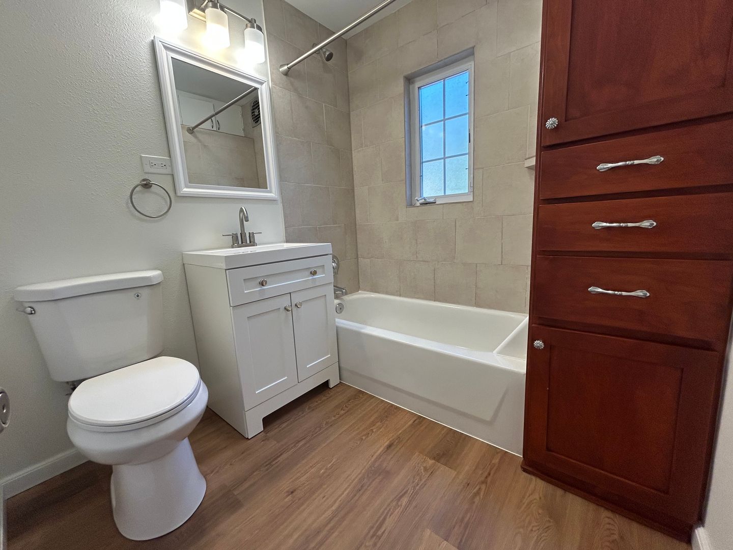 4415 NE 14th Ave - Vancouver - Washington - 3 bed, 1.5 bath rental property