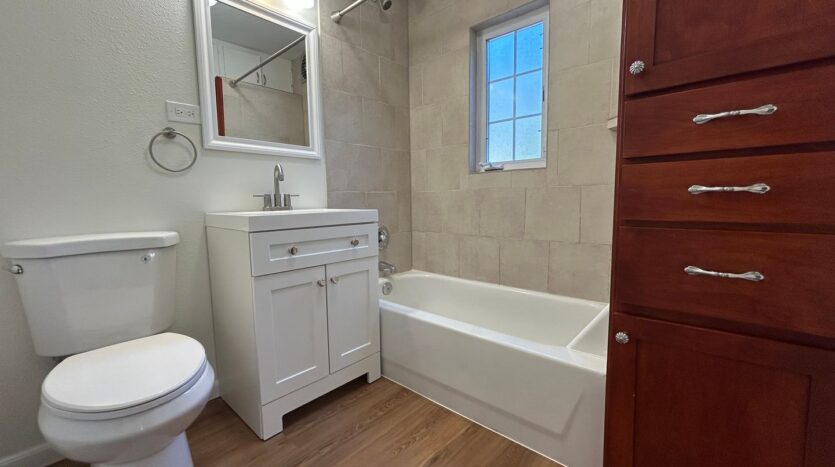 4415 NE 14th Ave - Vancouver - Washington - 3 bed, 1.5 bath rental property