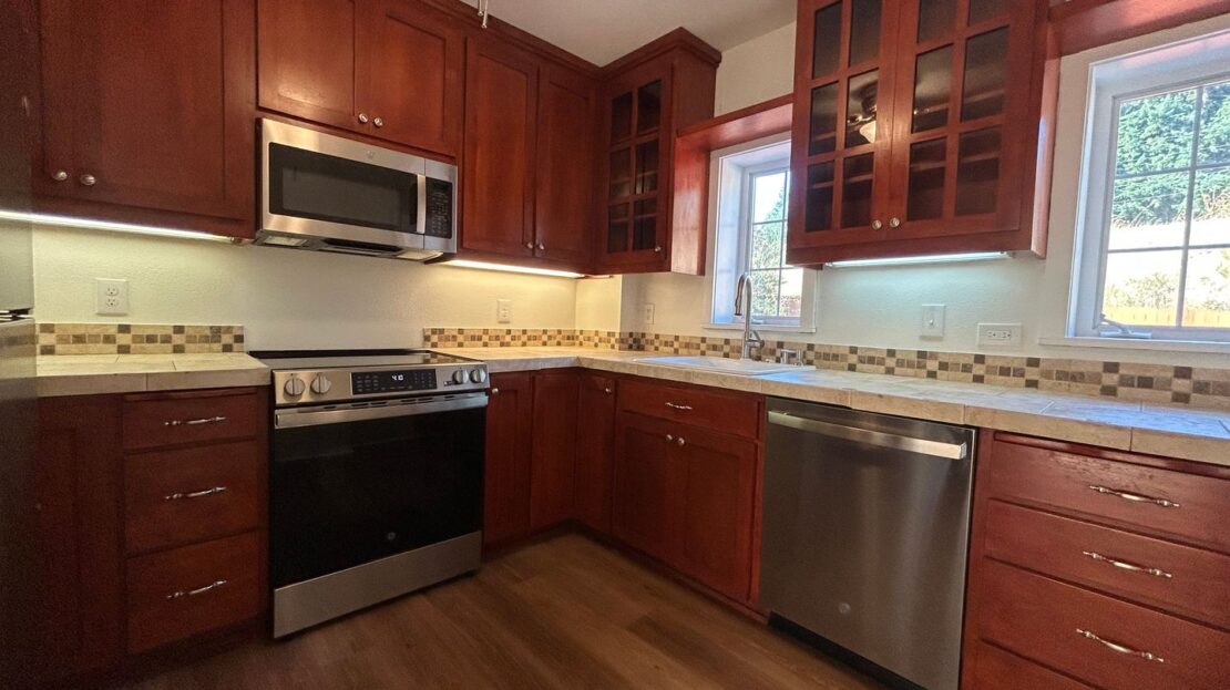 4415 NE 14th Ave - Vancouver - Washington - 3 bed, 1.5 bath rental property