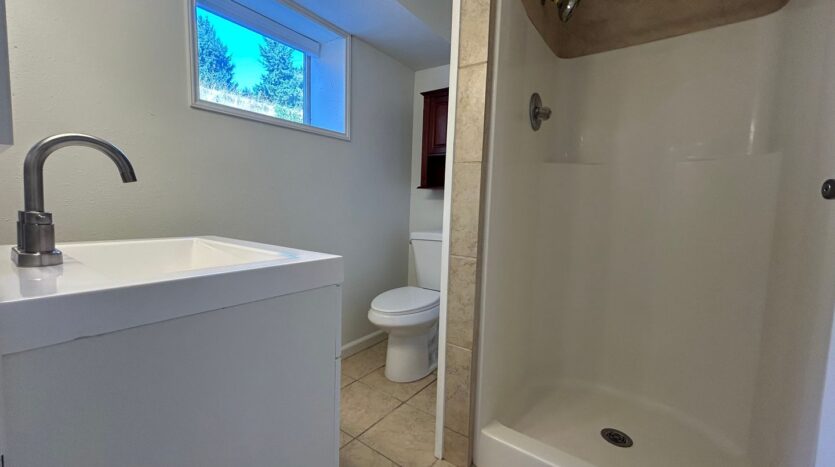 4415 NE 14th Ave - Vancouver - Washington - 3 bed, 1.5 bath rental property