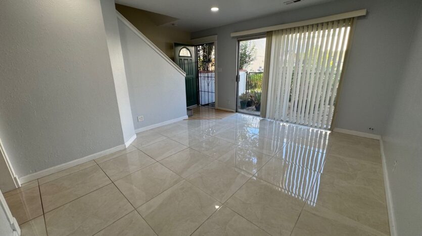 4428 Viejo Way - Union City - California - 2 bed, 1.5 bath rental property