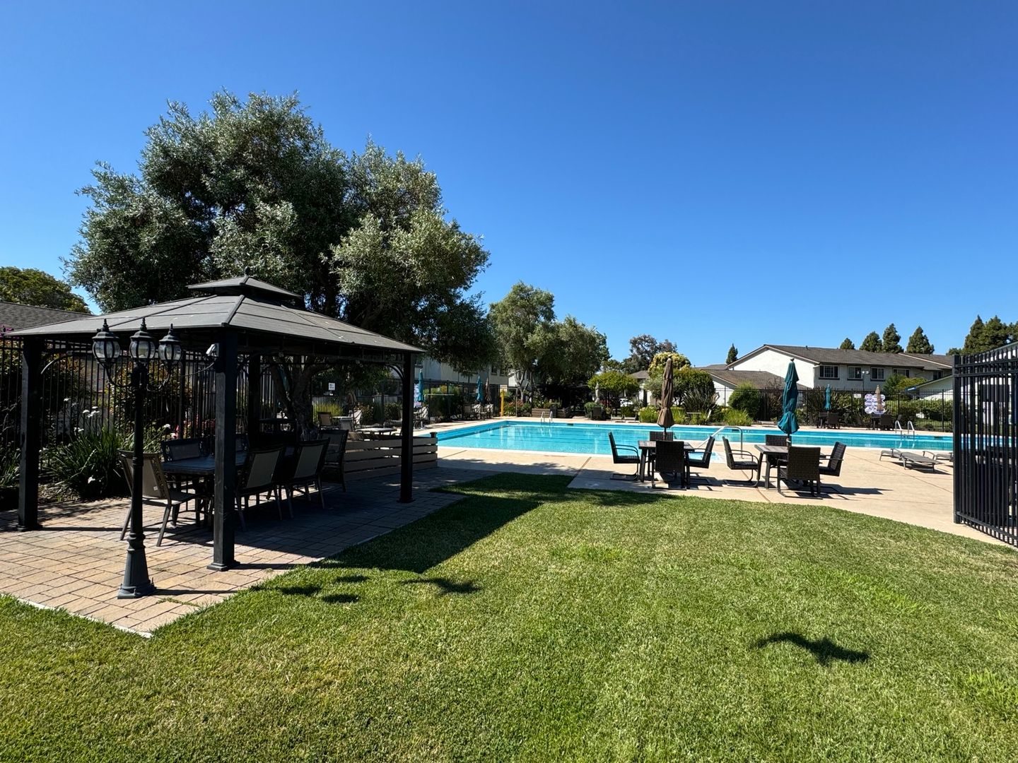 4428 Viejo Way - Union City - California - 2 bed, 1.5 bath rental property