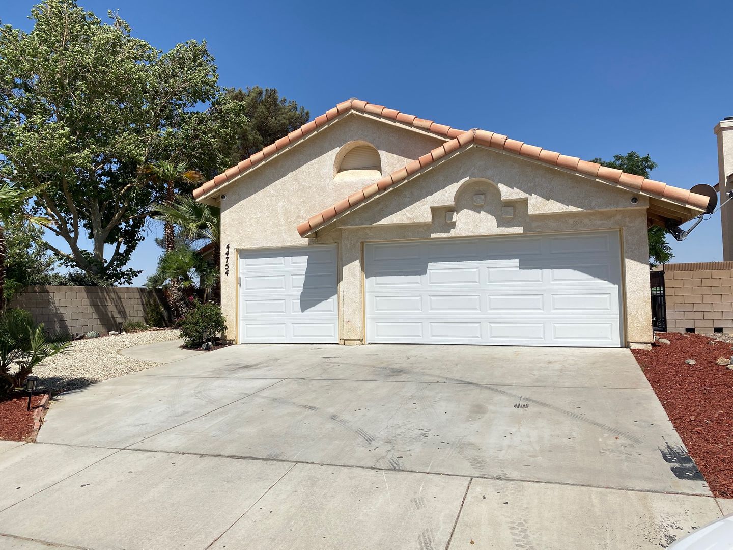 44754 Cerisa St. - Lancaster - California - 4 bed, 2 bath rental property