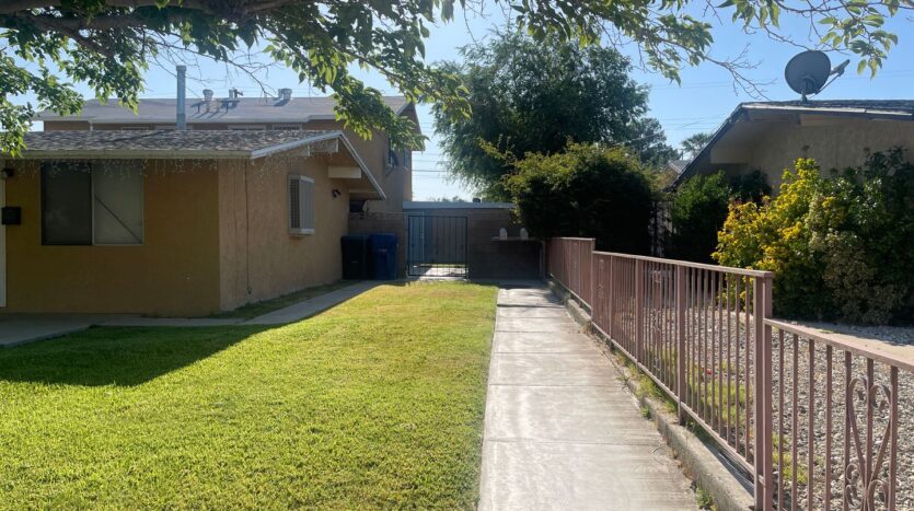 45444 10th St West - Lancaster - California - 1 bed, 1 bath rental property
