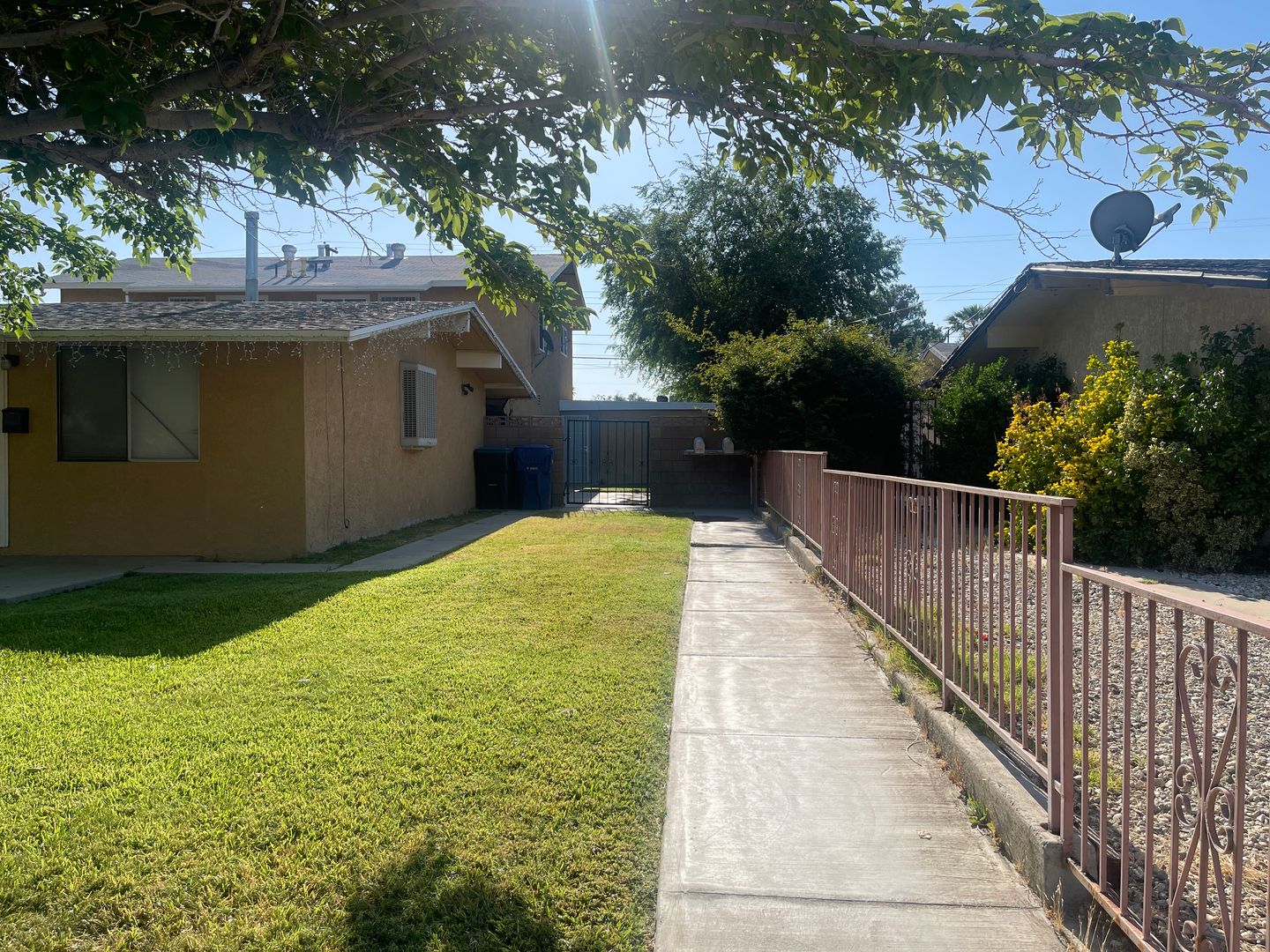 45444 10th St West - Lancaster - California - 1 bed, 1 bath rental property