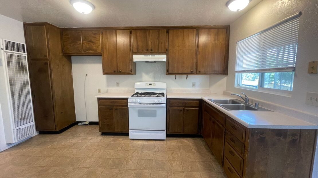 45444 10th St West - Lancaster - California - 1 bed, 1 bath rental property