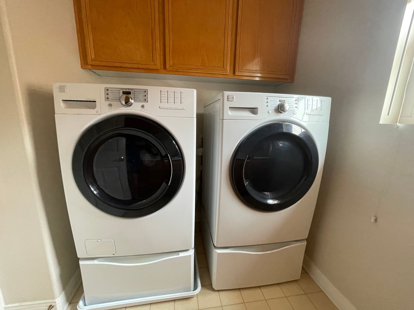 462 Calle Veracruz - Thousand Oaks - California - 4 bed, 3 bath rental property