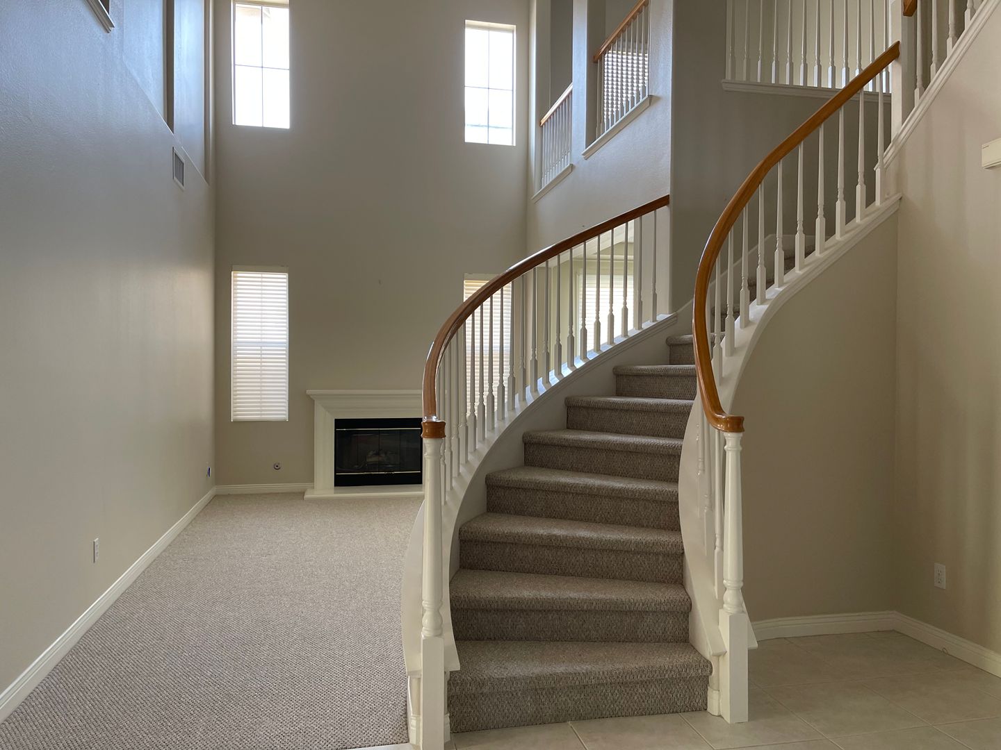 462 Calle Veracruz - Thousand Oaks - California - 4 bed, 3 bath rental property