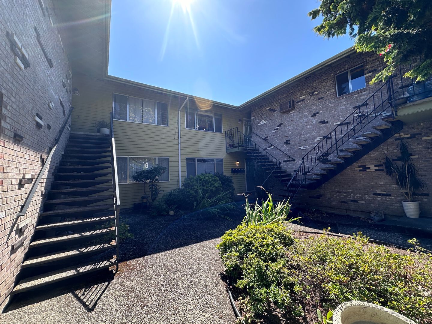 4620 NE Broadway Street - Portland - Oregon - 1 bed, 1 bath rental property