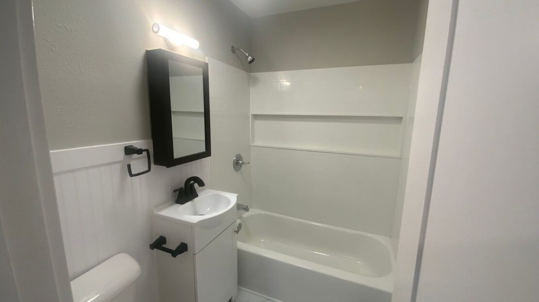 4700 124th St Ct SW - Lakewood - Washington - 2 bed, 1 bath rental property