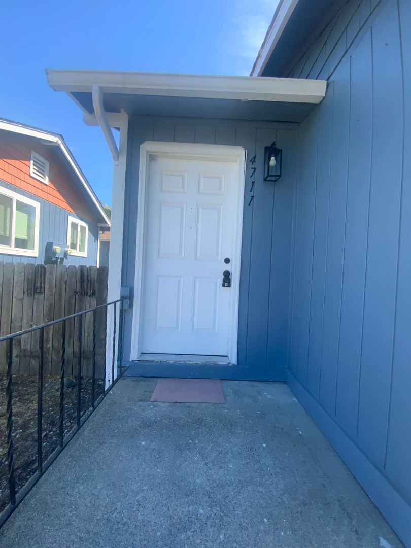 4700 124th St Ct SW - Lakewood - Washington - 2 bed, 1 bath rental property