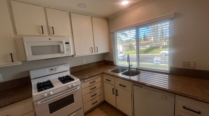 4710 Via Loma Linda - Yorba Linda - California - 3 bed, 2 bath rental property