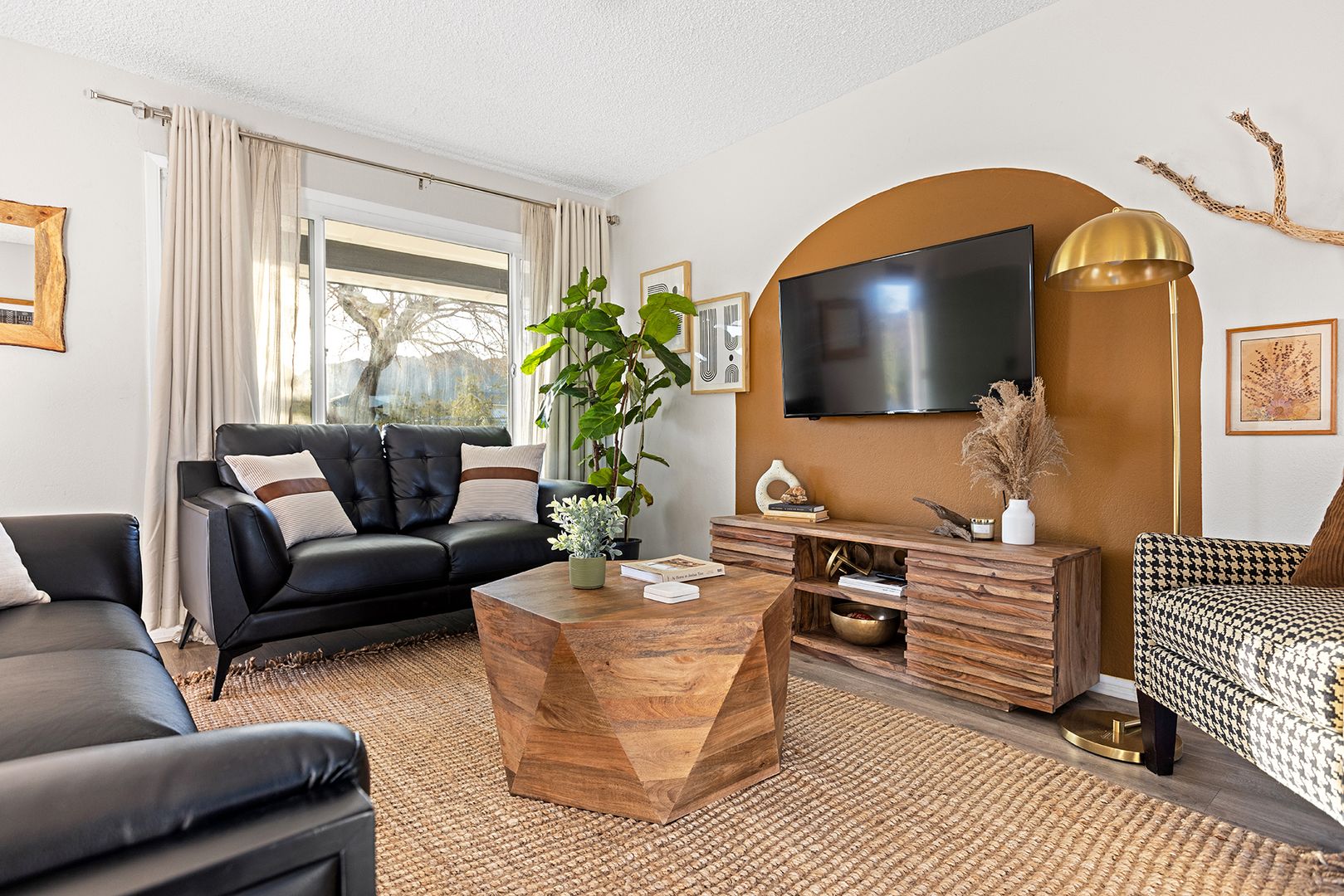 4835 Avenida La Flora Desierta  - Joshua Tree - California - 3 bed, 2 bath rental property