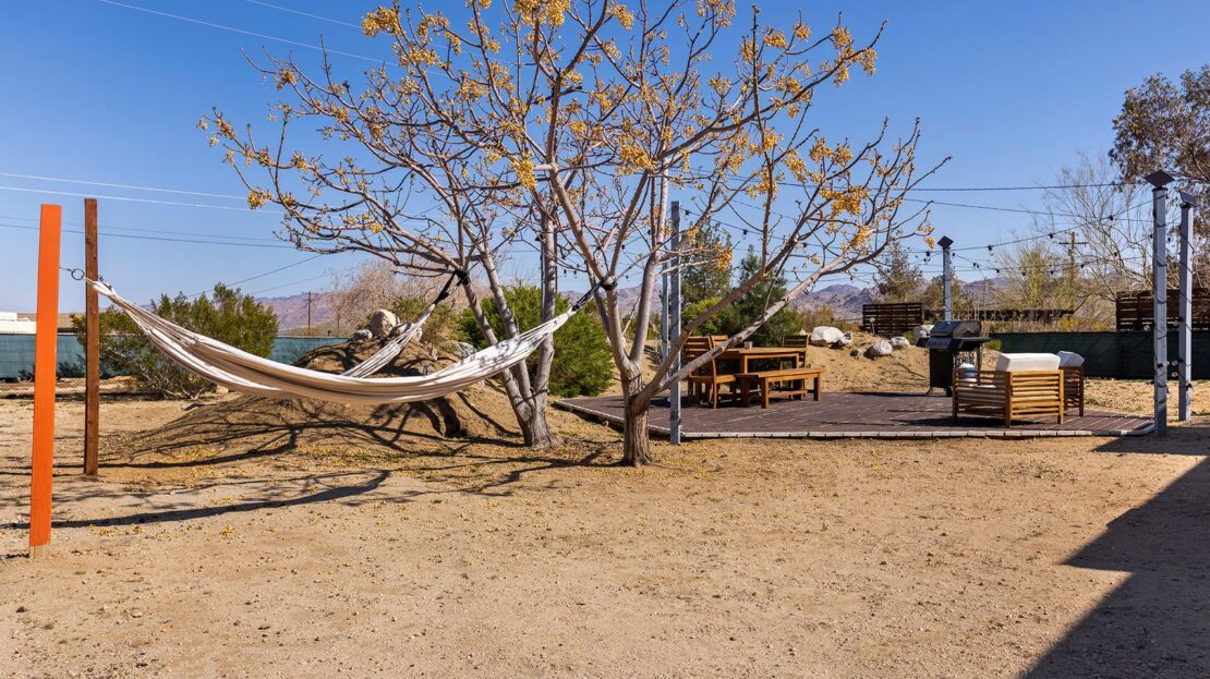 4835 Avenida La Flora Desierta  - Joshua Tree - California - 3 bed, 2 bath rental property