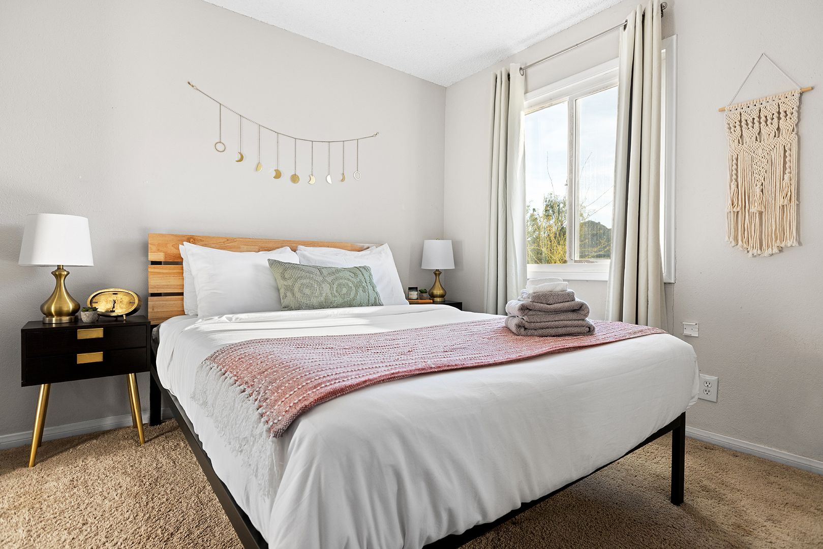 4835 Avenida La Flora Desierta  - Joshua Tree - California - 3 bed, 2 bath rental property