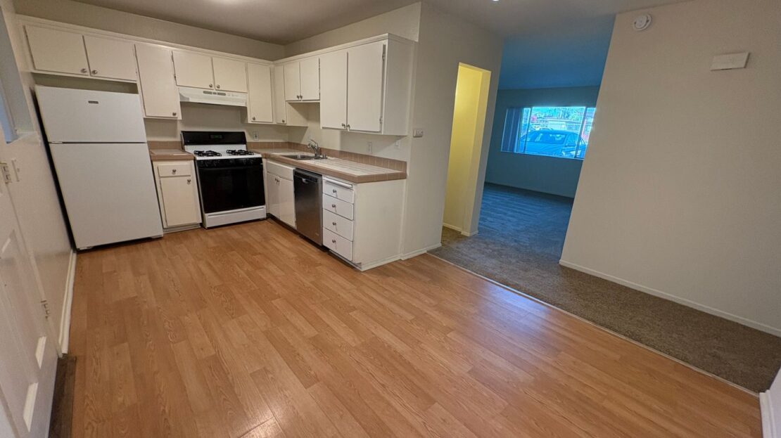 4885 Cole Street #9 - San Diego - California - 3 bed, 1.5 bath rental property