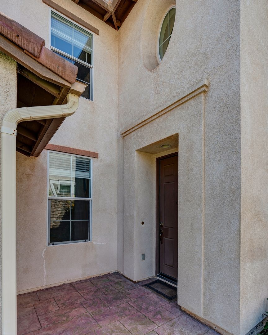4896 Via Bella - Thousand Oaks - California - 4 bed, 3 bath rental property