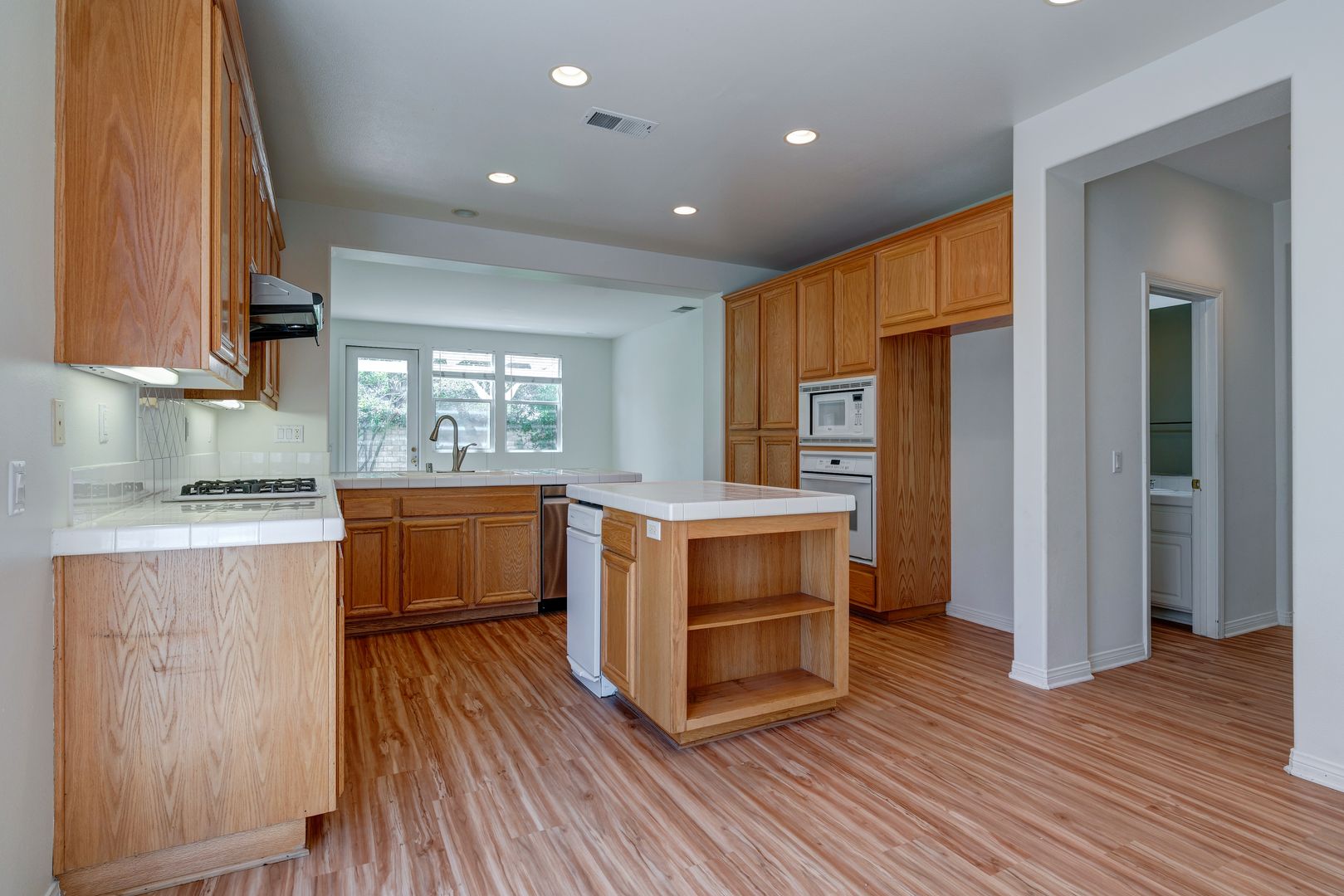 4896 Via Bella - Thousand Oaks - California - 4 bed, 3 bath rental property