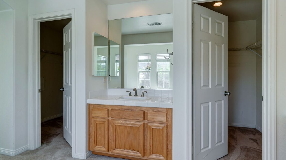 4896 Via Bella - Thousand Oaks - California - 4 bed, 3 bath rental property