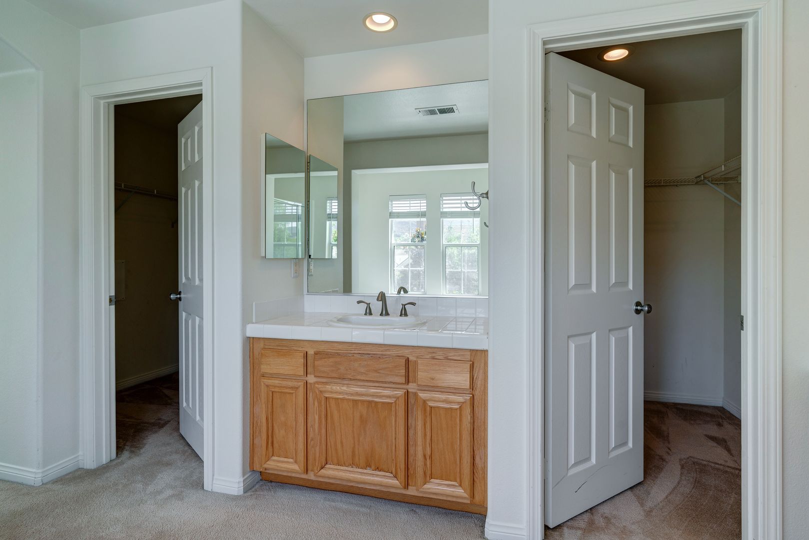 4896 Via Bella - Thousand Oaks - California - 4 bed, 3 bath rental property