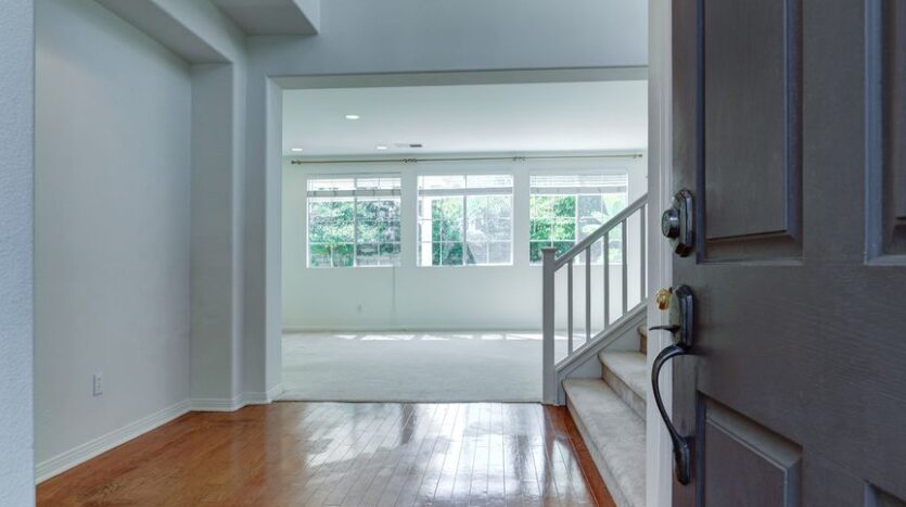 4896 Via Bella - Thousand Oaks - California - 4 bed, 3 bath rental property